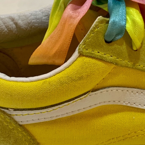 Vans Old Skool Checkerboard Rainbow Lace Sz 4.5 Juniors - Picture 12 of 13